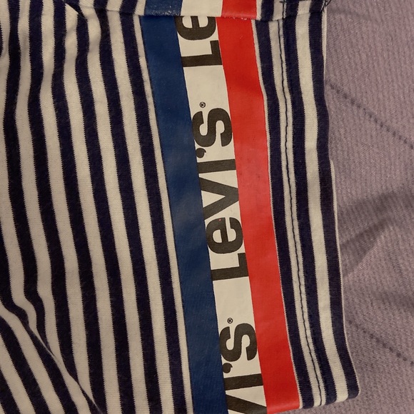 Levis stripe black and white crop top - Picture 2 of 3